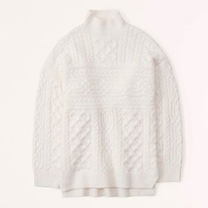Abercrombie & Fitch White Cable Knit Oversized Turtleneck Sweater NWT